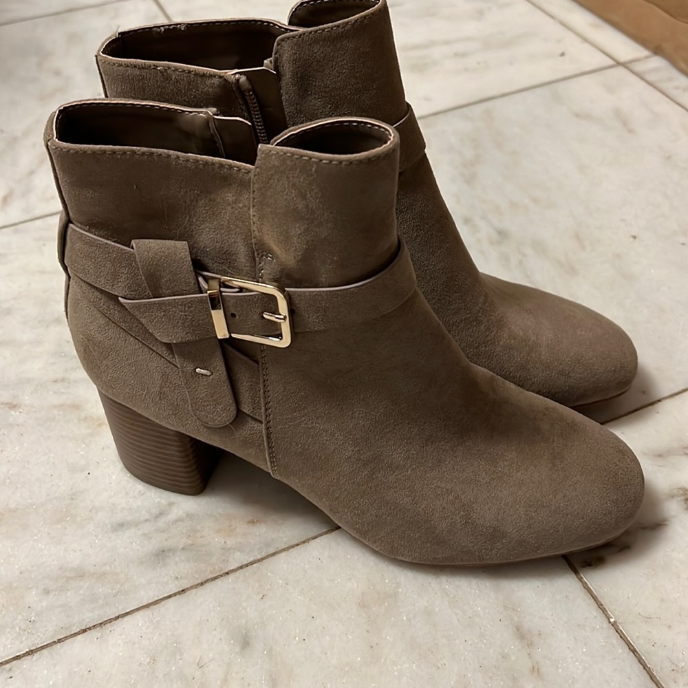 Kelly & Katie Women’s Shoes